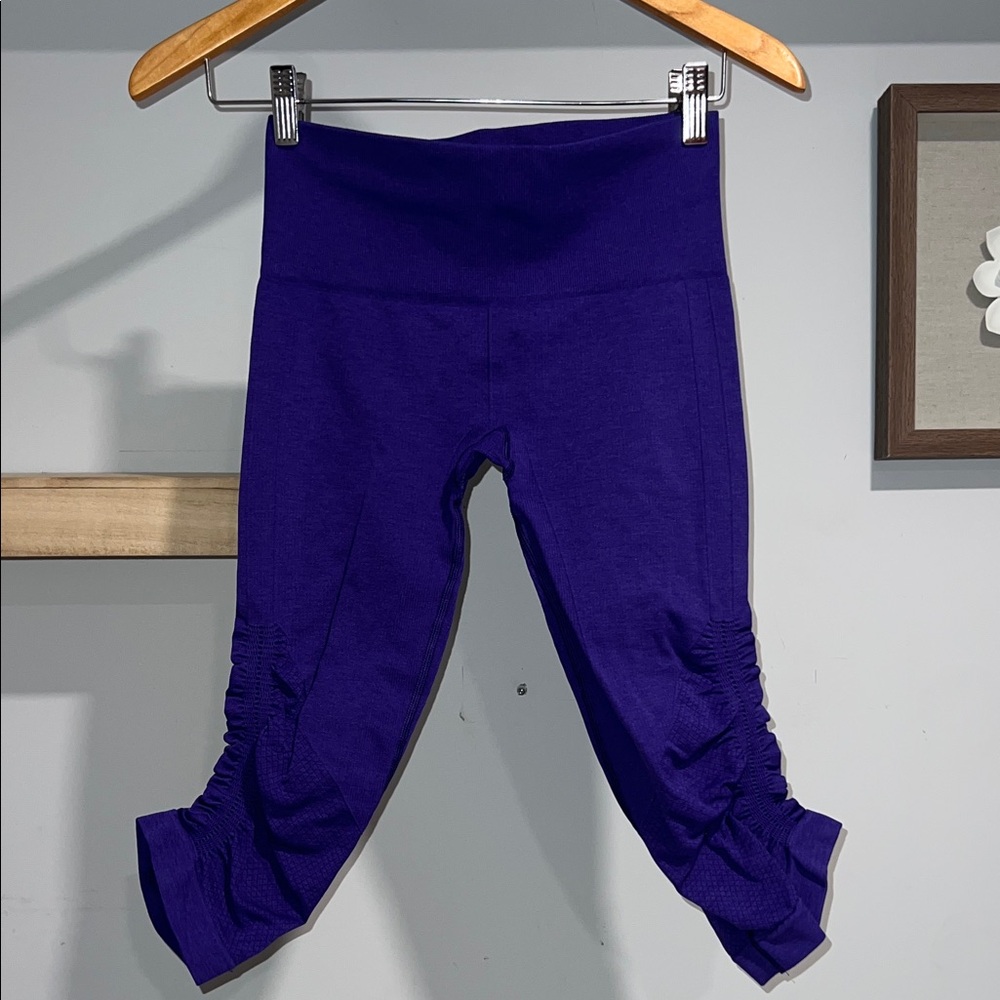 Lululemon In The Flow Crop II in Heathered Iris Flower